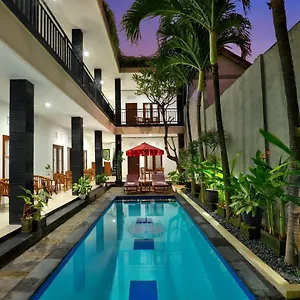2* Hotel Graha Weda